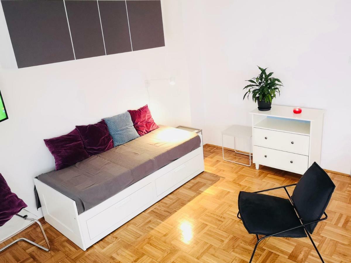 West Vibes Apartment *
