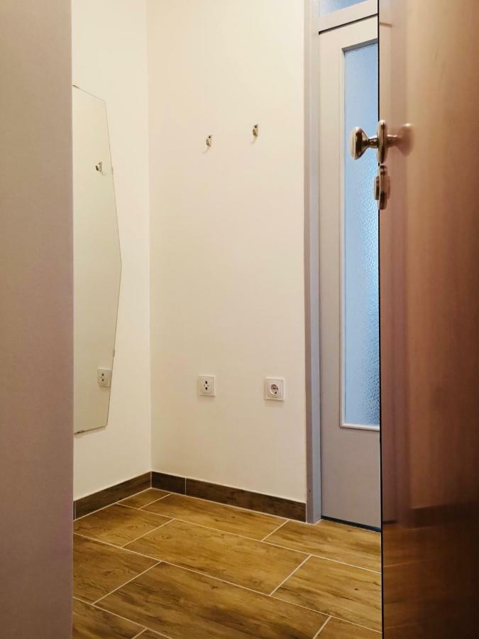 West Vibes Apartment